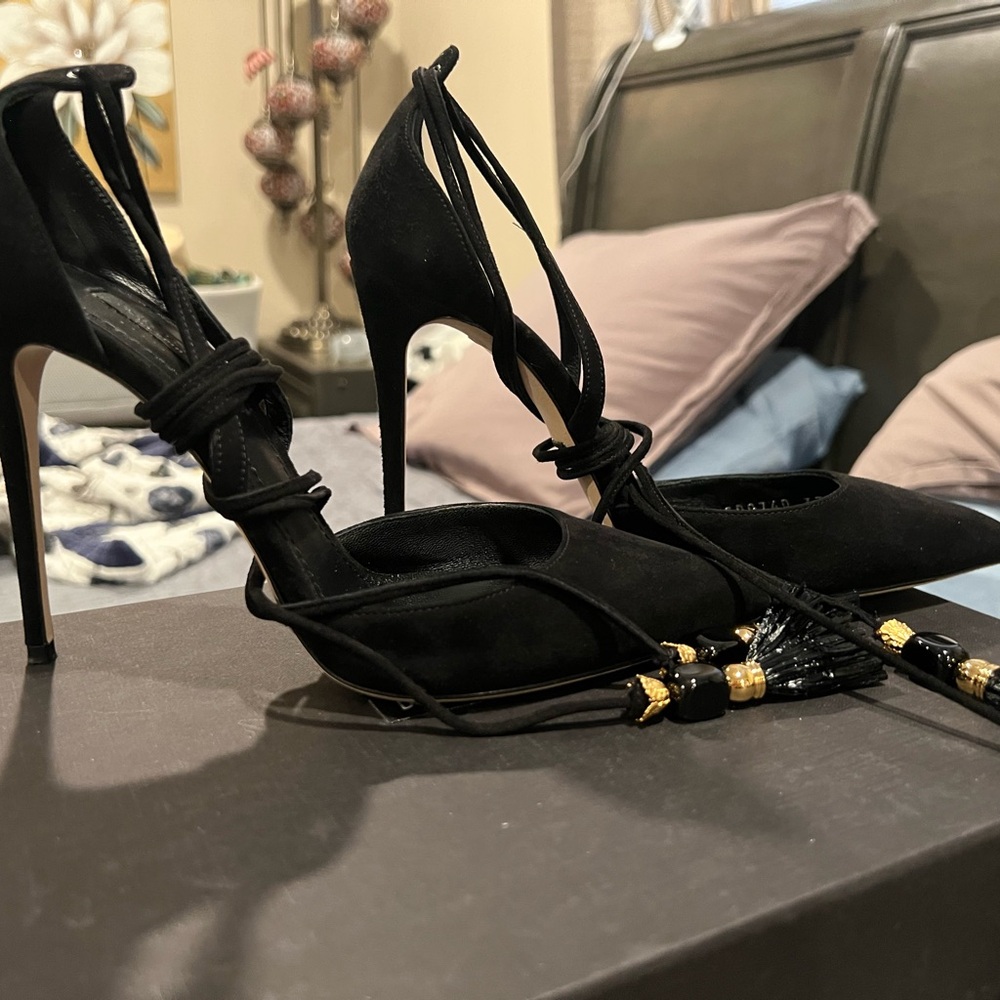 Dolce & Gabbana Black Heels with Tassels and Ankle Strap - Picture 9 of 16
